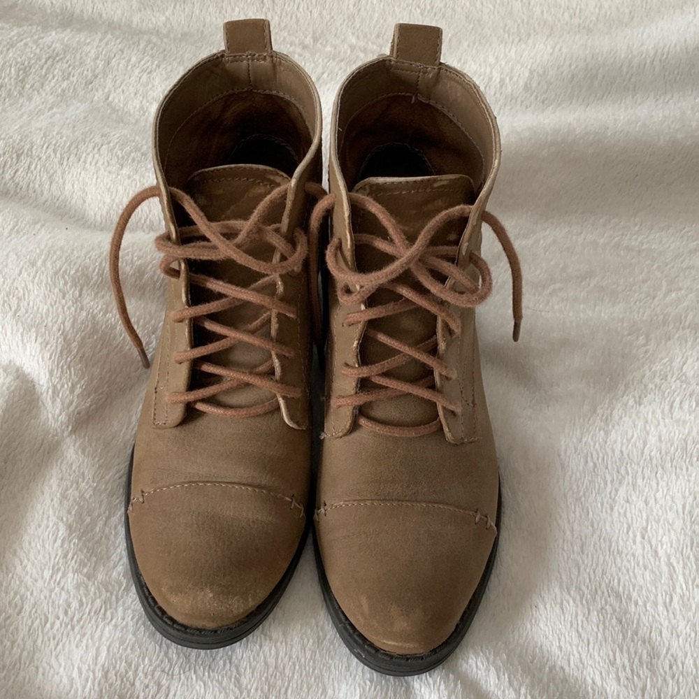 Sam & Libby Suede Feel Lace Up Tan Boots